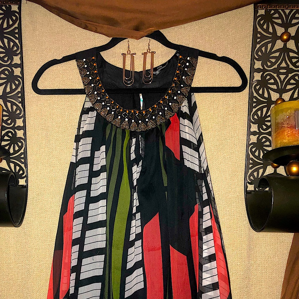 Elegant dress, nice heels, and earrings bundle!! - Picture 2 of 3